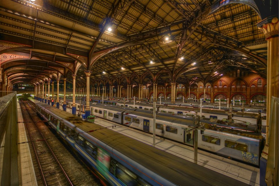 Ghostly station (Liverpool Street Station).jpg